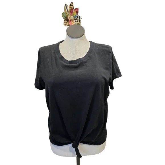 MADEWELL Women’s Black Short Sleeve Knot Hem Tee Shirt Size Medium Style #H9549 - Picture 1 of 7